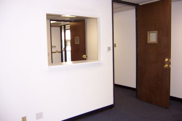 GREAT LAYOUT. RECEPTION, WORK SPACE, LARGE PRIVATE OFFICE